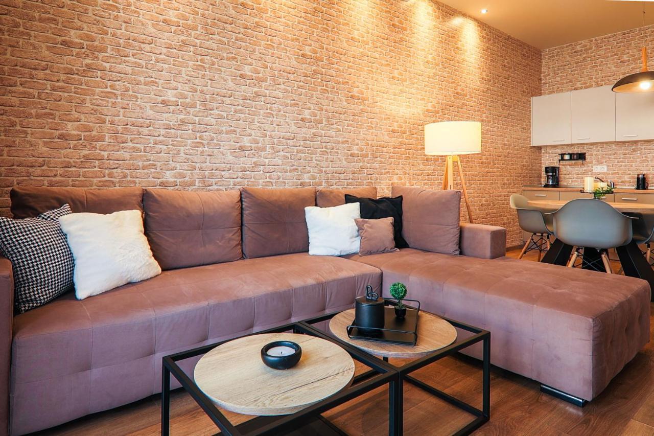 Superior One Luxury Apartments Salonicco Esterno foto